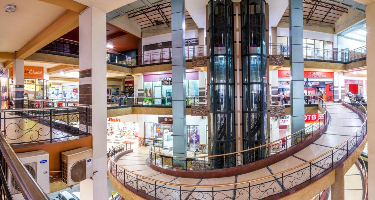 Freedom City Hotel Najjanankumbi Kamapala Kampala Exteriör bild